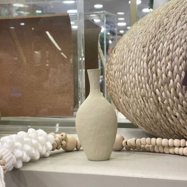Mini Vaso Decorativo em Cerâmica C Bege Claro | Elegância Minimalista e Design Orgânico